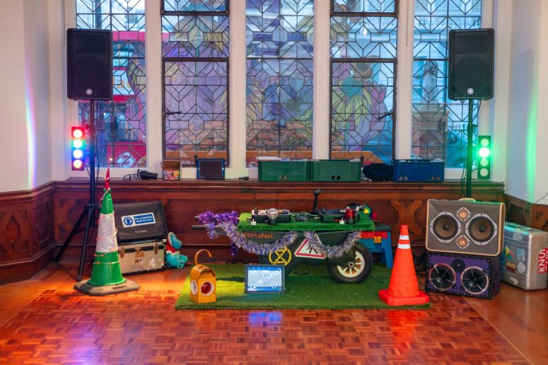 solar powered wheelbarrow disco with 1000 watt stereo